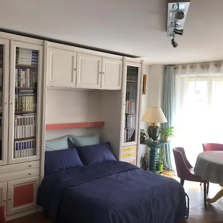 Beau Bastille Apartment Paris