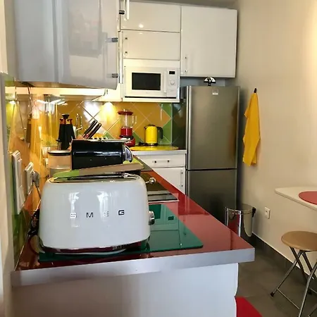 Beau Bastille Apartment Paris
